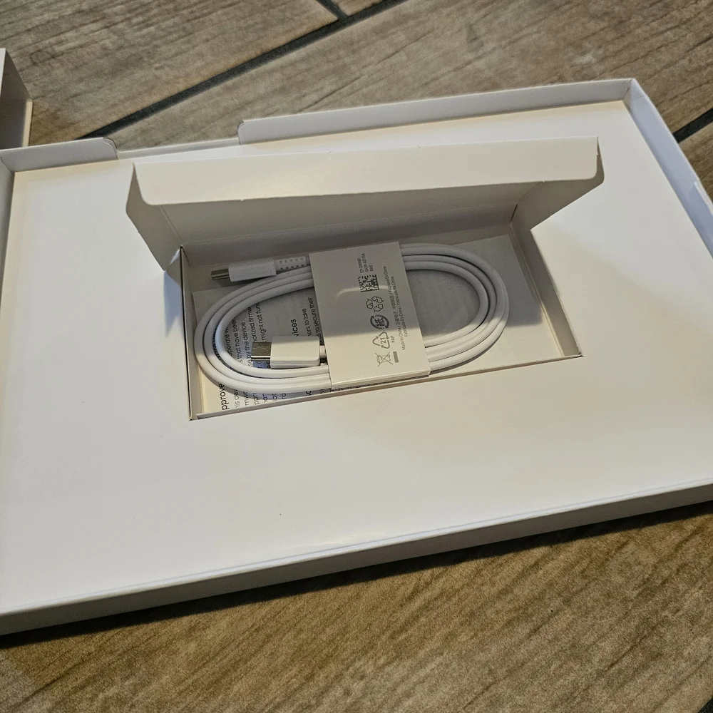 Samsung Galaxy Tab A9+ Silver White Packaging